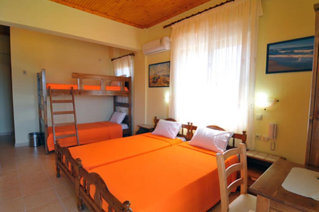 Sikoudis Gorgona Beach Skala Rachoni  Phòng bức ảnh