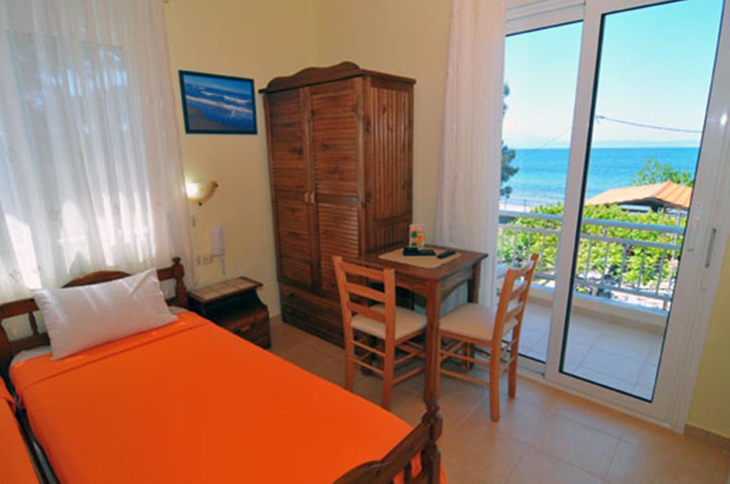Sikoudis Gorgona Beach Skala Rachoni  Phòng bức ảnh